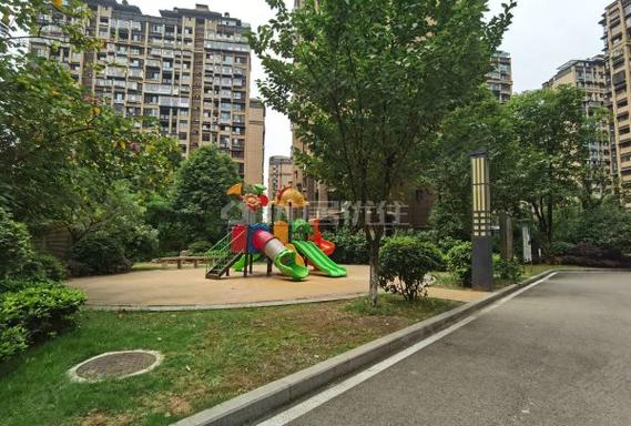 瀘州領秀濱江全面評測 優點、不足與周邊房產經紀指南